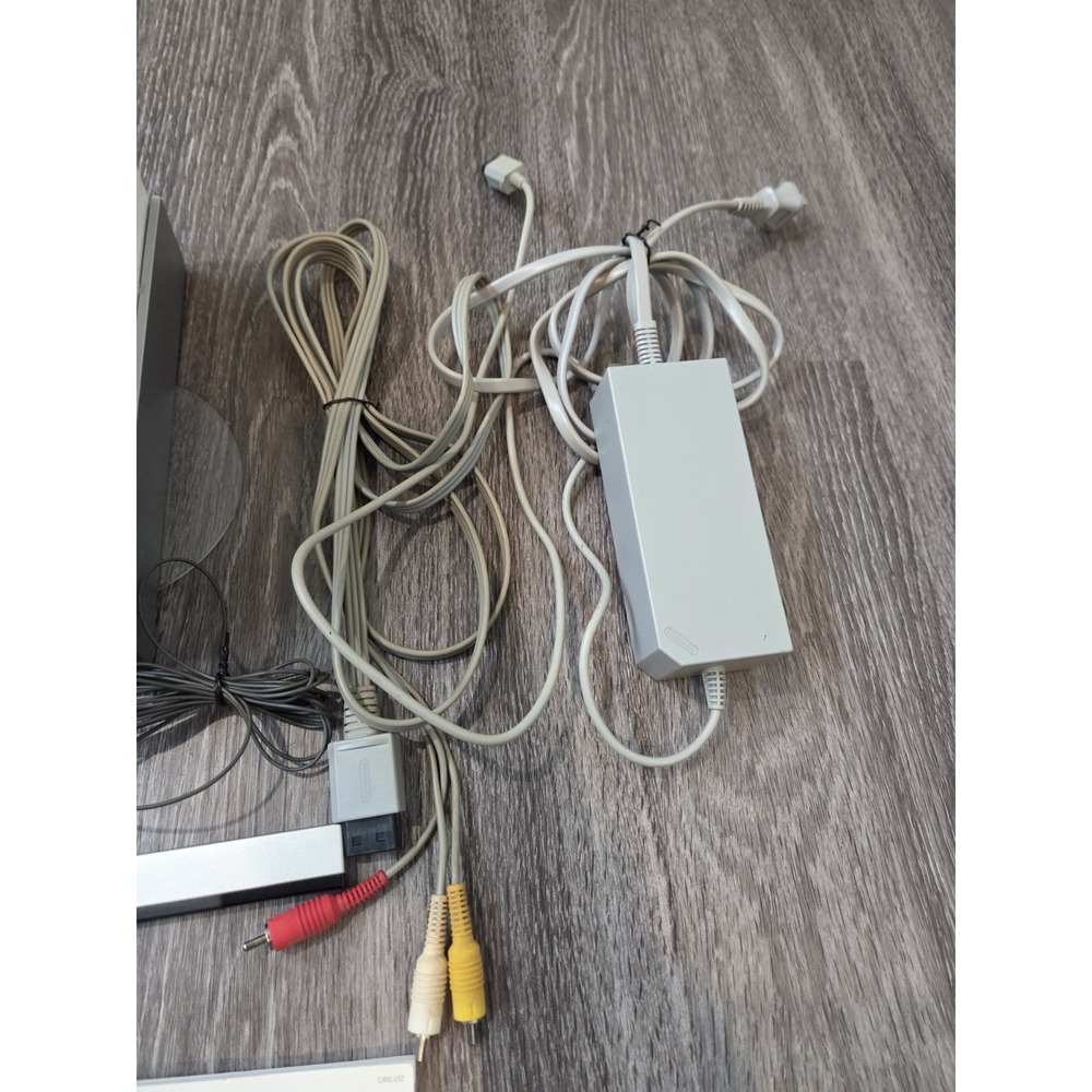 Nintendo Wii Console Bundle White RVL-001 w Everything - Picture 4 of 13